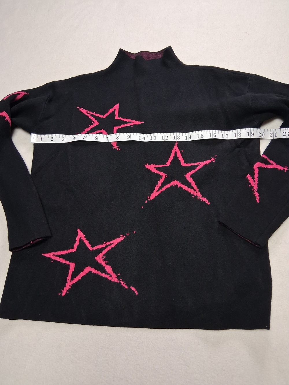 4/20$ Tahari Black Sweater with Pink Star Print - Picture 3 of 5